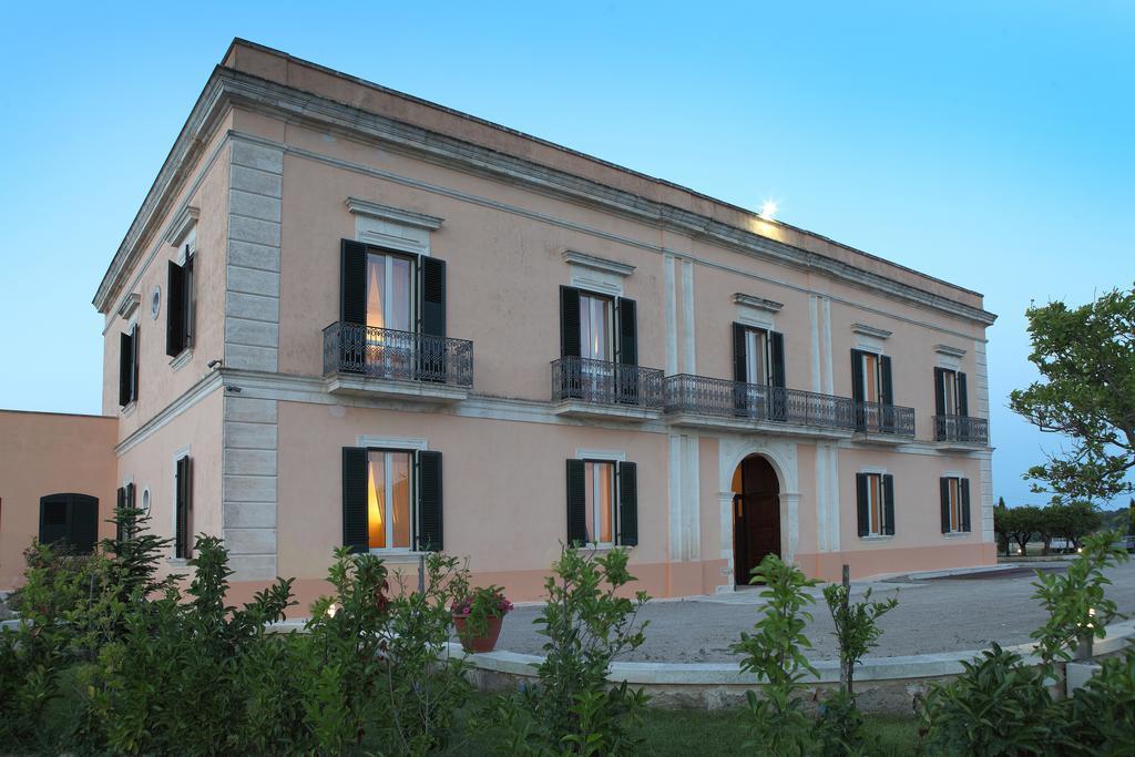 Tenuta Giardini Nuovi 노볼리 외부 사진